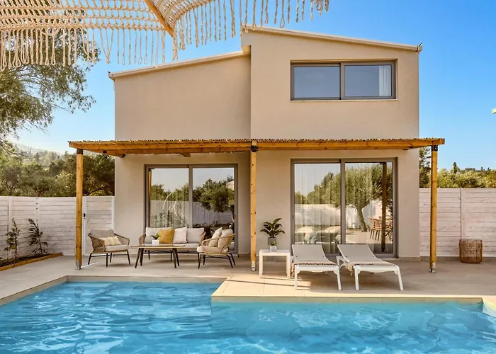 Villa Romas 1 By Villa Plus